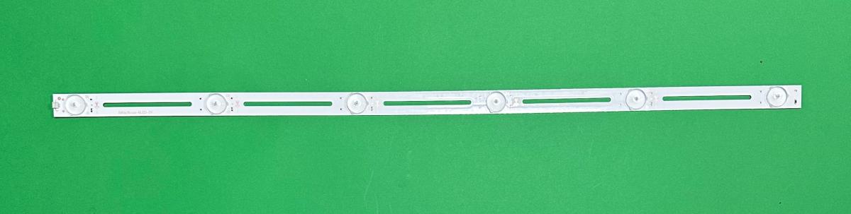 Led backlight strip for tv UNIVERSAL 6LED , VOLTAGE : 3V , LENGTH : 590MM , WIDTH : 17MM , the strip can be cut into single segments with one diode and a lens ,